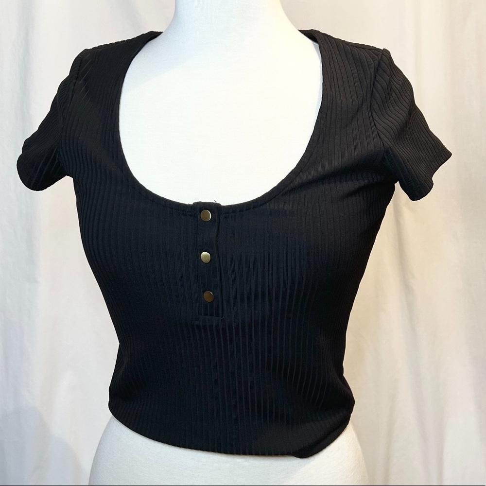 🦋NWOT  Victoria’s Secret  SPORT Crop Top